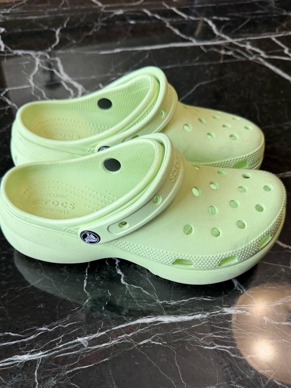 Crocs size 7